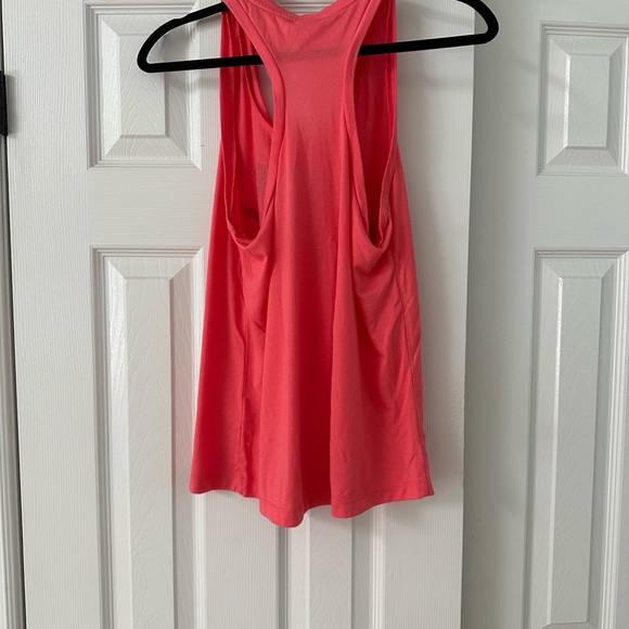 Nike Racer Back Tank Top. Size Medium, Coral - Picture 2 of 2